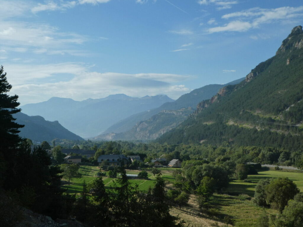 La Roche-de-Rame et le col de l'Aiguille