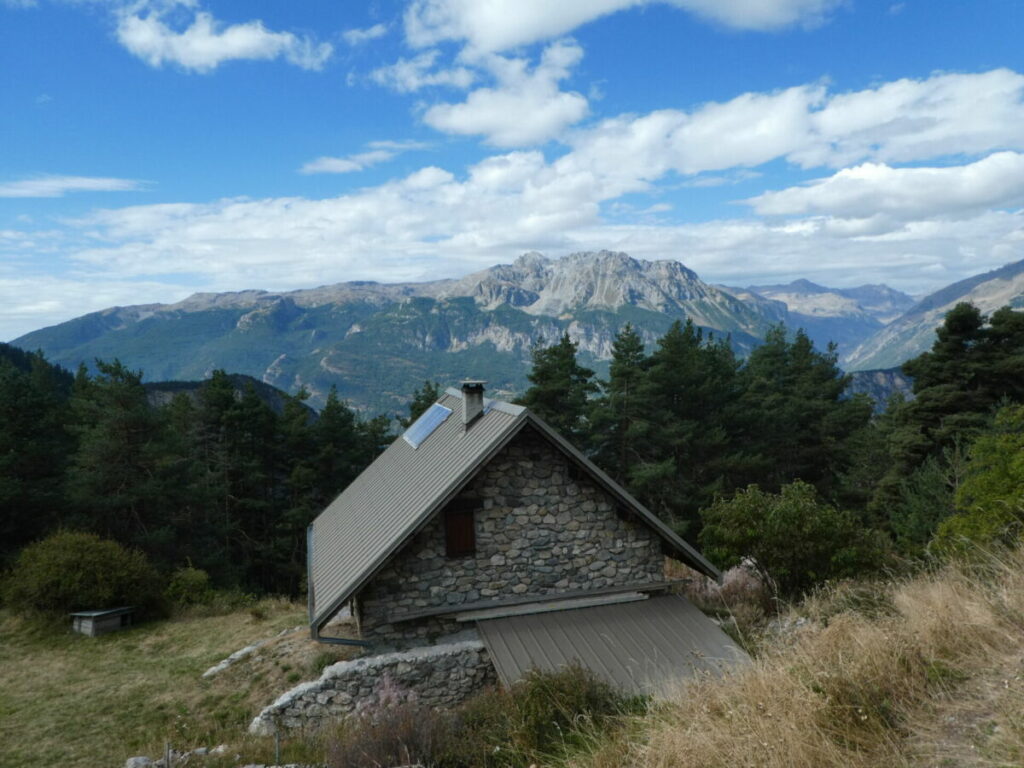 Le Giet, dernier hameau avant le col du Peyron