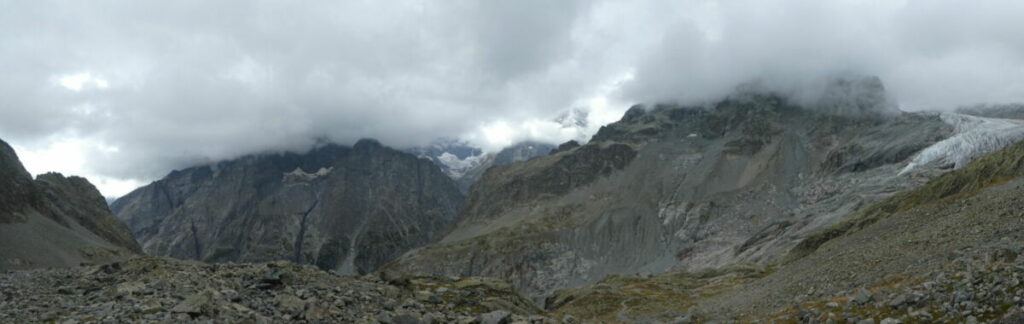 Panoramique des deux glaciers du Pelvoux et Blanc